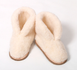 Меховые бурки из овечьей шерсти